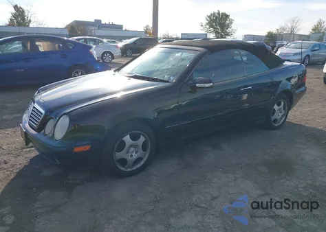 2003 Mercedes-Benz Clk 320 z USA, uszkodzony, nr VIN WDBLK65G03T138848